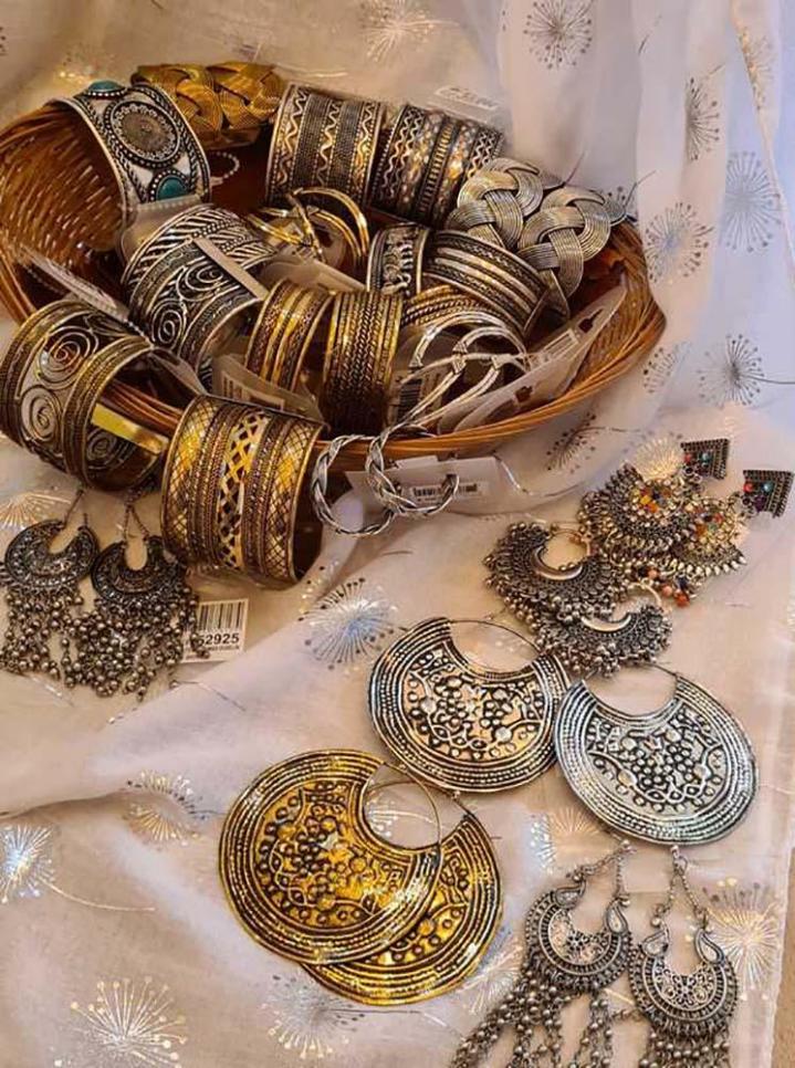 Commercialisation de bijoux et d'accessoires Saint-Denis 